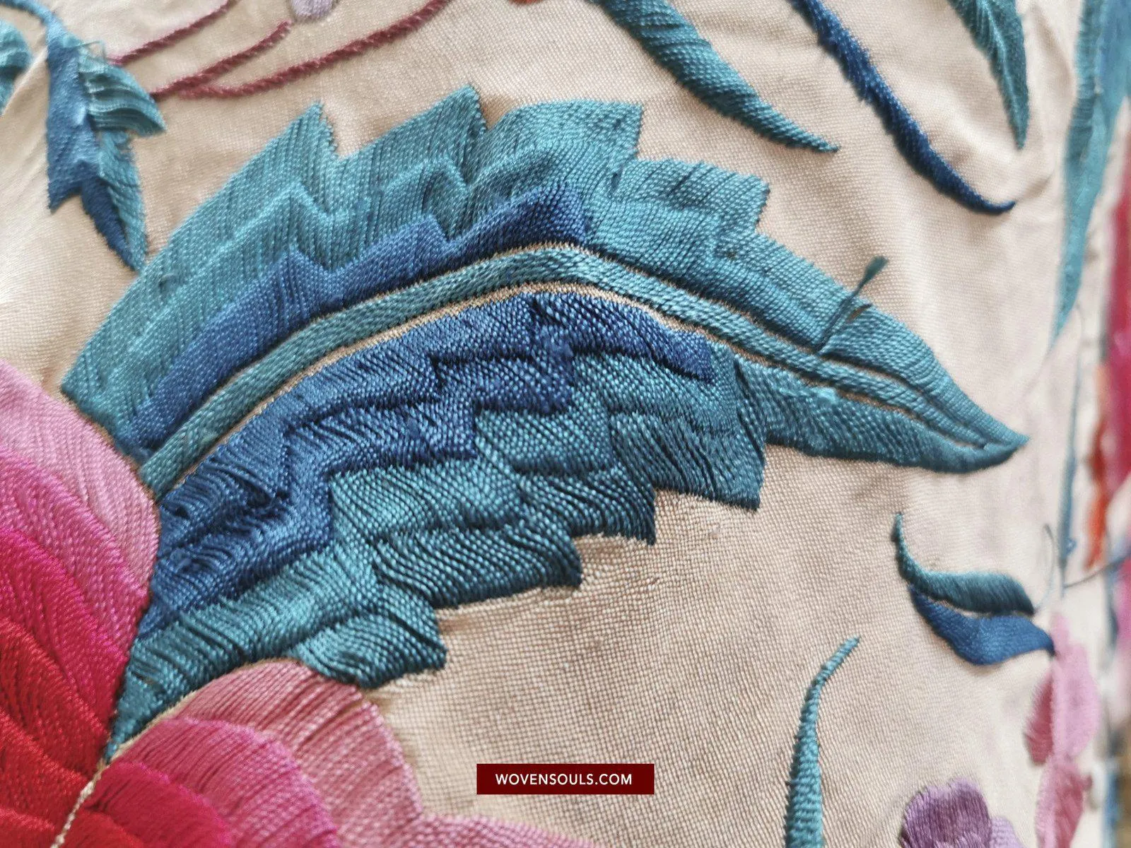 1146 Antique Floral Manila Manton Silk Shawl
