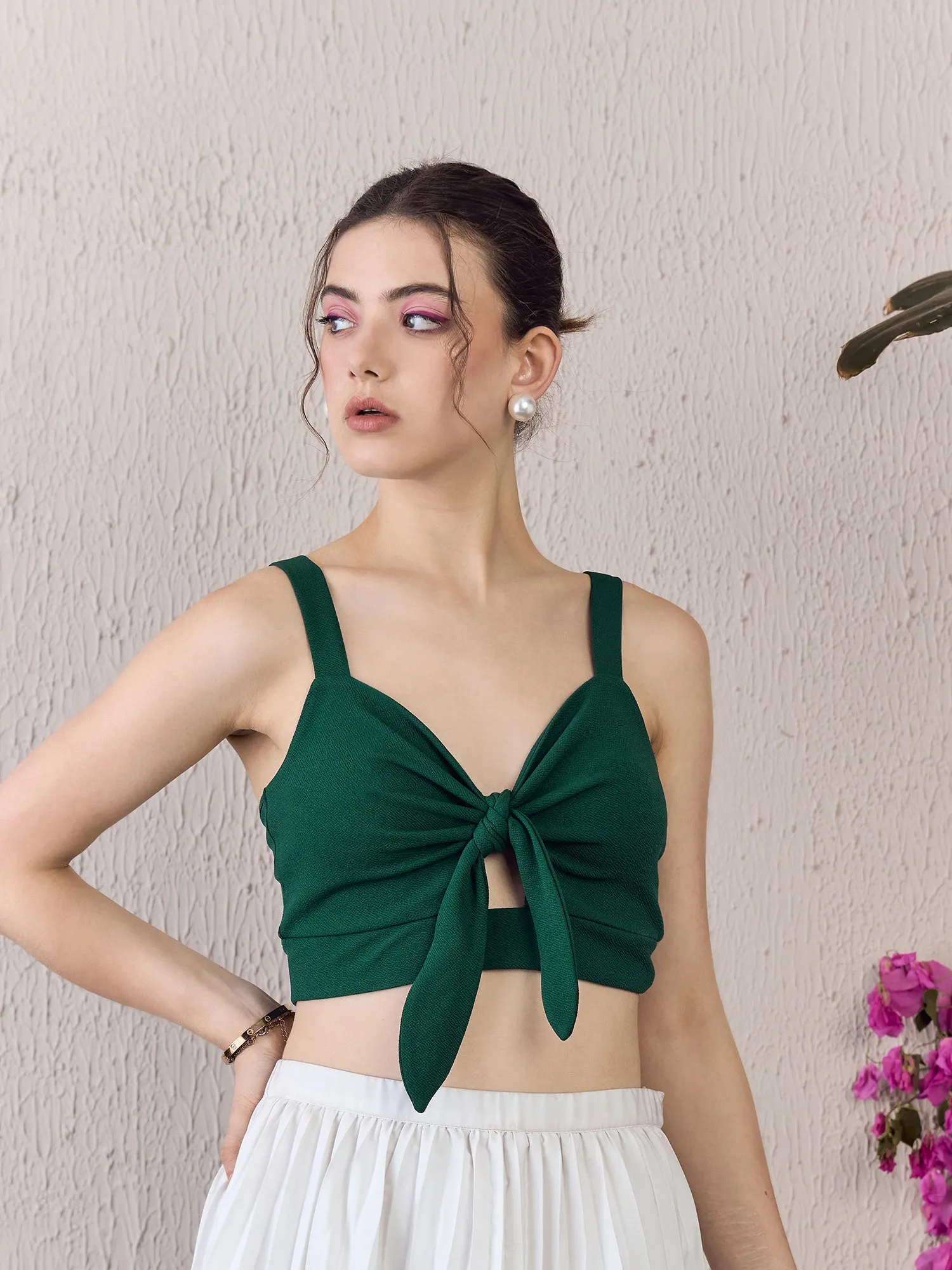 Berrylush Women Solid Green Tie-Up Neck Front Cutout Sleeveless Crepe Knitted Crop Bralette Top