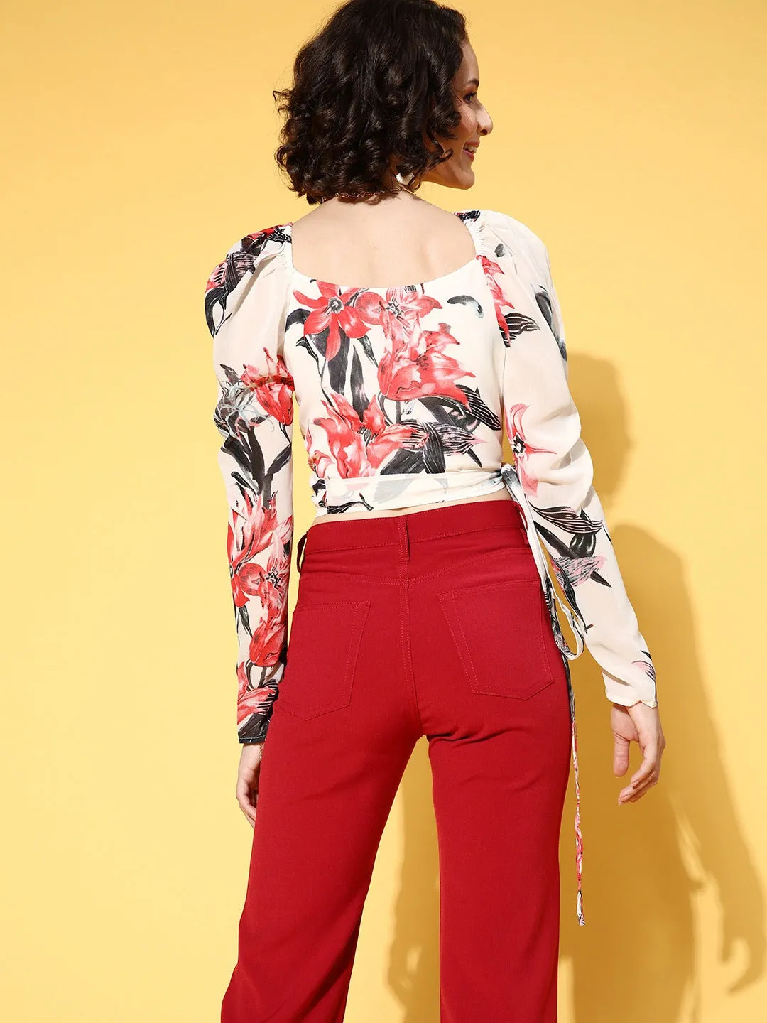 Berrylush Women White & Red Floral Printed Sweetheart Neck Waist Tie-Up Wrap Crop Top