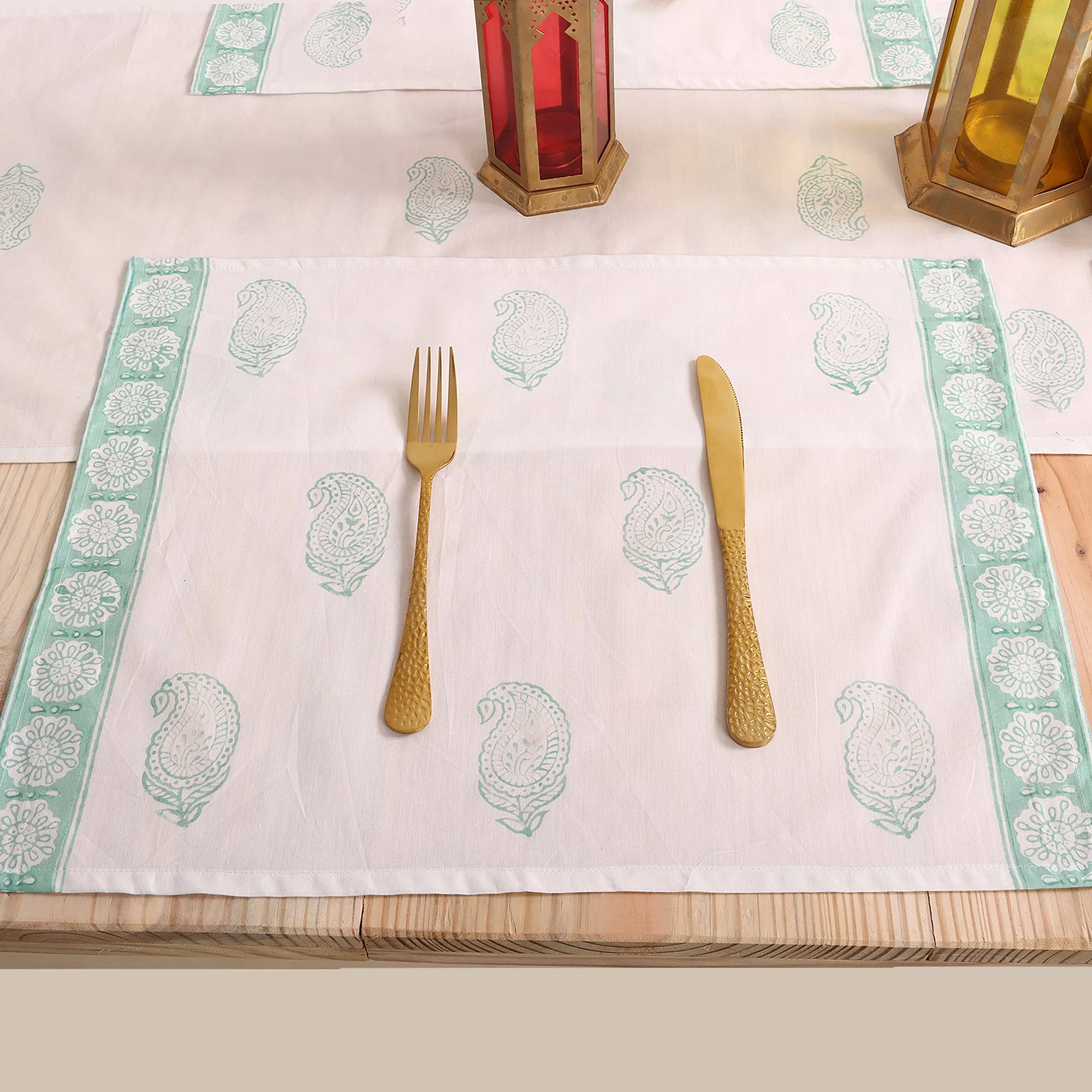 Block Floral Printed Cotton Modern Table Runner