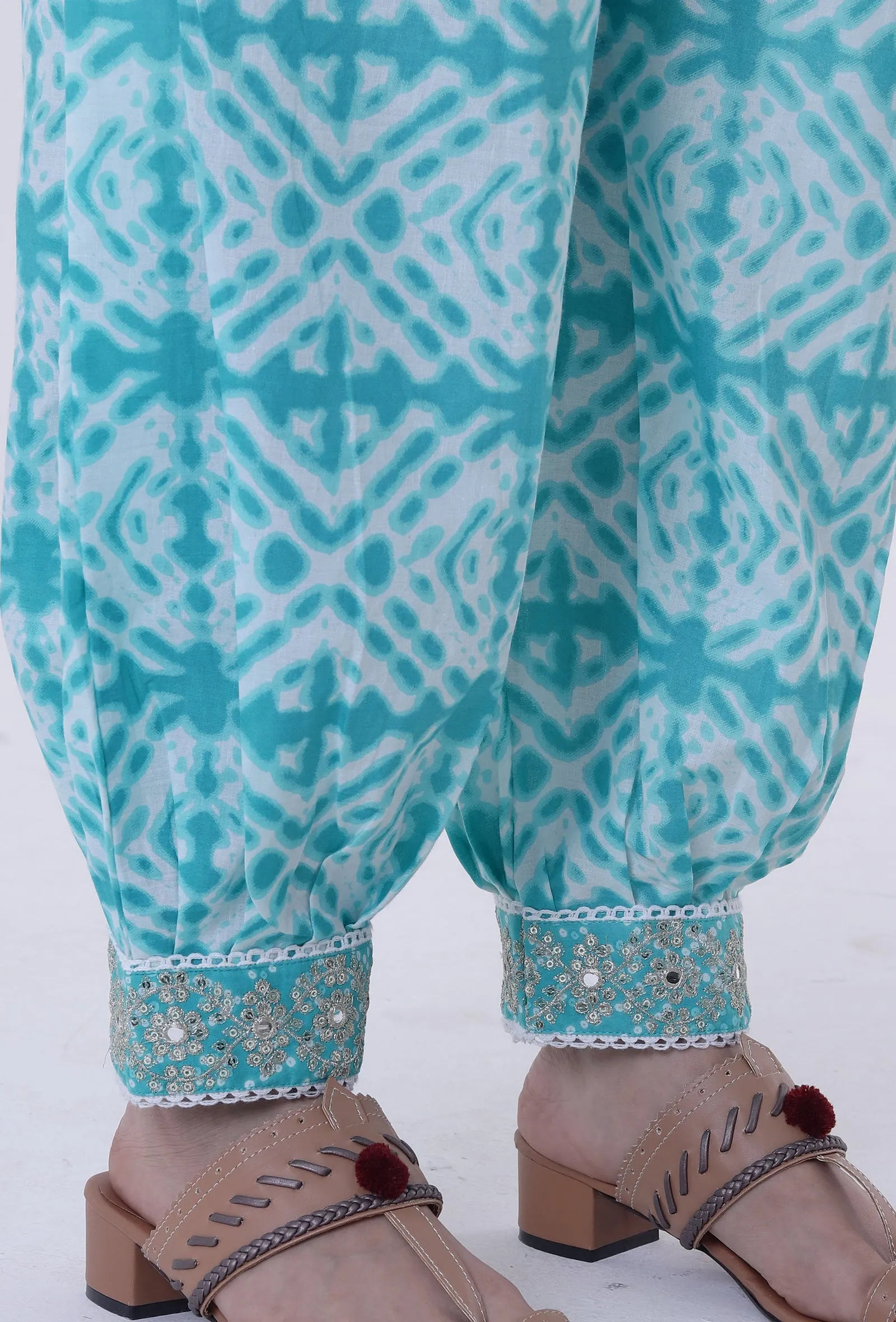 Set Of 2: Turquoise & White Cotton Block Printed Kurta & Pant